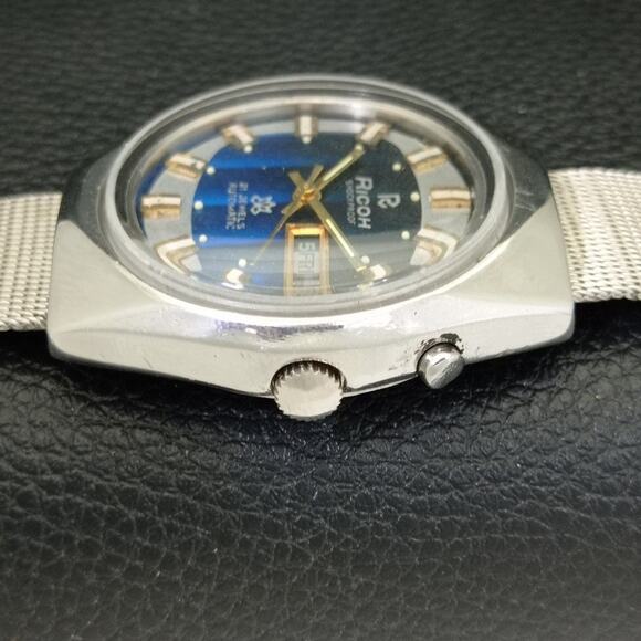 Vintage 1973 Ricoh Automer atic Mens SilvWatch W/daydate & Blue accents - Picture 5 of 10